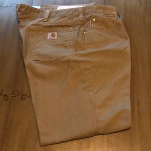Women’s Carhartt khakis 14 X 32 relaxed fit.